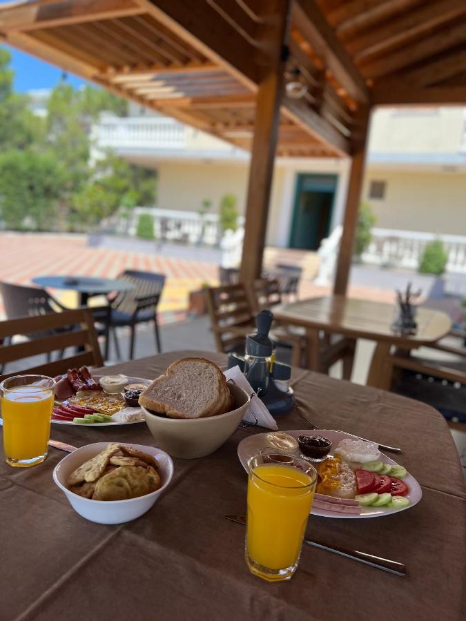 Hotel Kamberi &