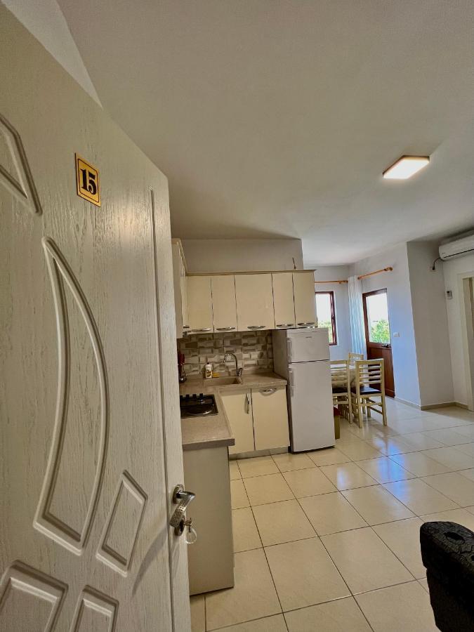 Hotel Kamberi & 2*