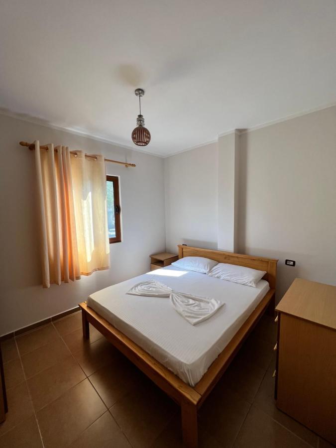 Hotel Kamberi & 2*
